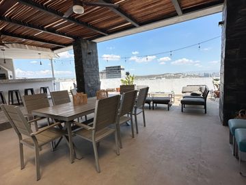 VENTA CASA EN PRIVADA SAN JERONIMO CON ALBERCA PRIVADA