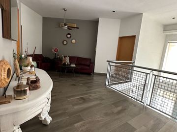VENTA CASA EN PRIVADA SAN JERONIMO CON ALBERCA PRIVADA