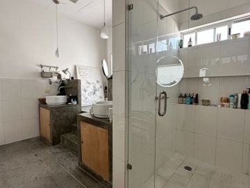VENTA CASA EN PRIVADA SAN JERONIMO CON ALBERCA PRIVADA