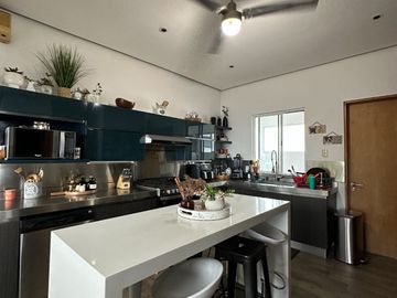 VENTA CASA EN PRIVADA SAN JERONIMO CON ALBERCA PRIVADA