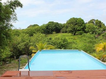CASA DE CAMPO CON AMPLIO TERRENO EN SAN CARLOS