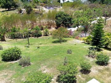CASA DE CAMPO CON AMPLIO TERRENO EN SAN CARLOS