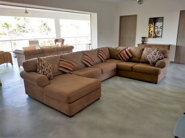 CASA DE CAMPO CON AMPLIO TERRENO EN SAN CARLOS