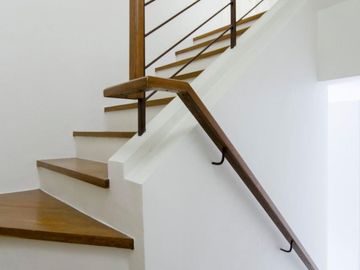 For Sale: 5 Bedroom Townhouse in Fairview Quezon City