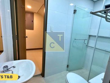 3 Storey Townhouse for sale in Teacher Village Diliman Quezon City