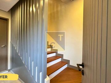 3 Storey Townhouse for sale in Teacher Village Diliman Quezon City