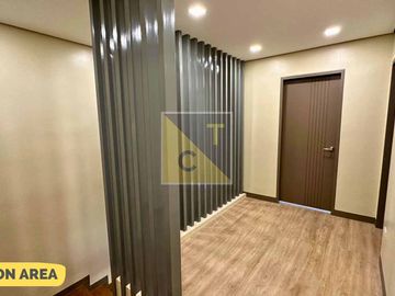 3 Storey Townhouse for sale in Teacher Village Diliman Quezon City