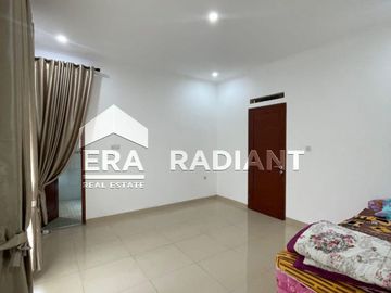 Rumah Hook Dijual di Bintaro Sektor 9, Cluster Oriana Permata