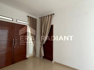 Rumah Hook Dijual di Bintaro Sektor 9, Cluster Oriana Permata