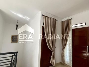 Rumah Hook Dijual di Bintaro Sektor 9, Cluster Oriana Permata