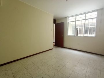 DEPARTAMENTO PRIMER PISO EN VENTA