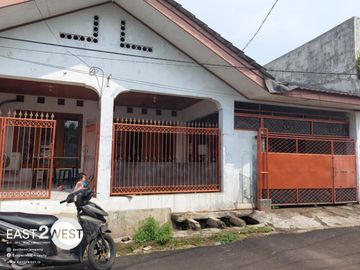 Dijual Rumah Jalan Keuangan Komplek Astek Lengkong Gudang Tangerang Selatan Murah Bagus Nyaman Lokasi Strategis Siap Huni