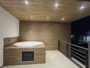 Casas en venta con alberca y Roof Garden a 5 minutos del club de golf santa fe, en Xochitepec, Morelos.