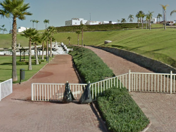 VENTA DE BONITA Y AMPLIA CASA EN CUMBRES DEL LAGO, JURIQUILLA, QUERÉTARO