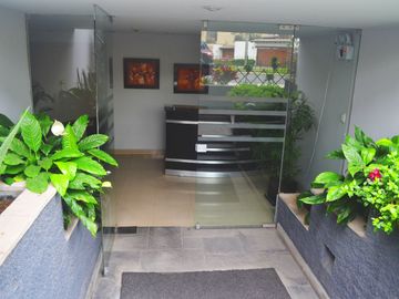 Acogedor Duplex Con Area Social y Piscina En Edificio :: Surco