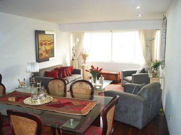 Acogedor Duplex Con Area Social y Piscina En Edificio :: Surco