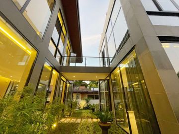 FOR SALE - 4 Storey House and Lot with Huge garden in Ayala Alabang Village, Muntinlupa City