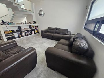 Casa en Venta San Jeronimo, en fraccionamiento privado.