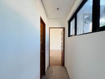 Condominium Units In Project 6 Quezon City For Sale | Fretrato ID: RC400