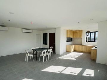 Condominium Units In Project 6 Quezon City For Sale | Fretrato ID: RC400