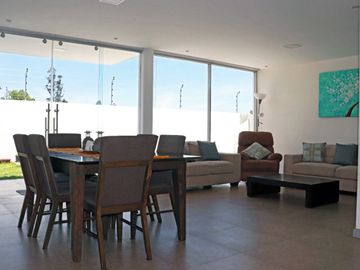 Casas dentro de conjunto privado con doble filtro de seguridad   entorno natural.