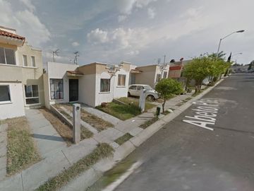 VVV VENTA DE CASA EN LA CALLE ABETO PONIENTE PASEO DE LA CAÑADA TONALA JALISCO