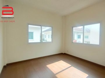 บ้านเดี่ยว หมู่บ้าน ราชพฤกษ์ หทัยราษฎร์ เนื้อที่ 50 ตรว ใกล้สี่แยกไฟแดงตลาดหทัยมิตร แขวงบางชัน เขตคลองสามวา กรุงเทพมหานคร