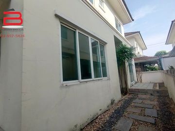 บ้านเดี่ยว หมู่บ้าน ราชพฤกษ์ หทัยราษฎร์ เนื้อที่ 50 ตรว ใกล้สี่แยกไฟแดงตลาดหทัยมิตร แขวงบางชัน เขตคลองสามวา กรุงเทพมหานคร