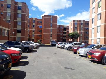 EN VENTA MUY BELLO APARTAMENTO  UBICADO EN  CONJUNTO ATLANTA II, INTERIOR 7 APTO 319. CARRERA 49B #58G - 05 SUR