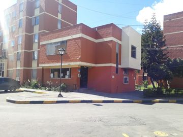 EN VENTA MUY BELLO APARTAMENTO  UBICADO EN  CONJUNTO ATLANTA II, INTERIOR 7 APTO 319. CARRERA 49B #58G - 05 SUR