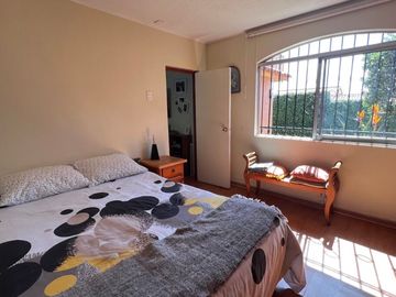 VENTA casa san Joaquin 3 dormitorios 3 baños , piscina y Quincho