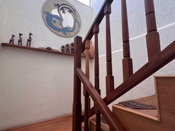 VENTA casa san Joaquin 3 dormitorios 3 baños , piscina y Quincho