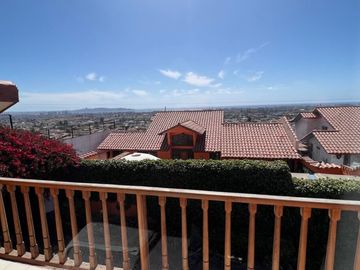 VENTA casa san Joaquin 3 dormitorios 3 baños , piscina y Quincho