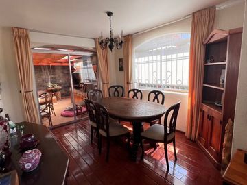 VENTA casa san Joaquin 3 dormitorios 3 baños , piscina y Quincho