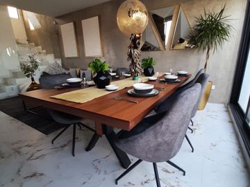 EXCELENTE RESIDENCIA AL SUR DE PACHUCA CON ROOF GARDEN