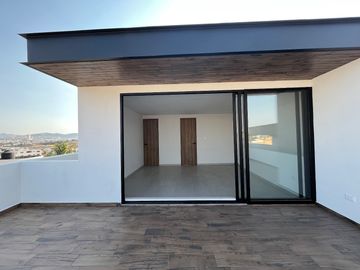 CASA EN VENTA LOMAS DE ANGELOPOLIS PARQUE VARSOVIA
