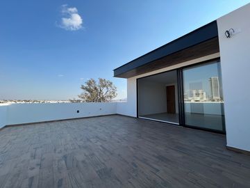 CASA EN VENTA LOMAS DE ANGELOPOLIS PARQUE VARSOVIA