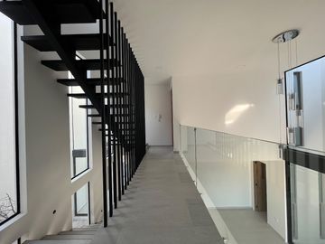 CASA EN VENTA LOMAS DE ANGELOPOLIS PARQUE VARSOVIA