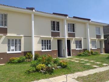 The 2-Bedroom Townhouse in Pearl Residences in Tanza