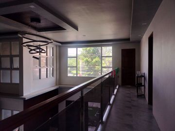Rush Sacrifice Sale Modern Design House in Pamplona Tres, Las Pinas City near SM Center and Cityhall