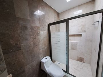 PREVENTA Casa nueva en venta con vigilancia, alberca propia, zona sur calida
