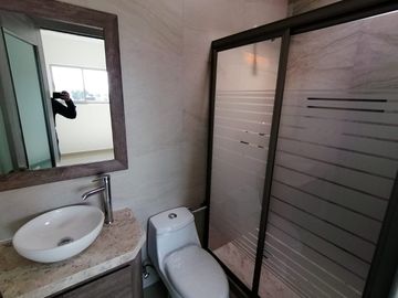 PREVENTA Casa nueva en venta con vigilancia, alberca propia, zona sur calida