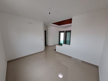 PREVENTA Casa nueva en venta con vigilancia, alberca propia, zona sur calida