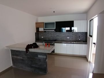 PREVENTA Casa nueva en venta con vigilancia, alberca propia, zona sur calida