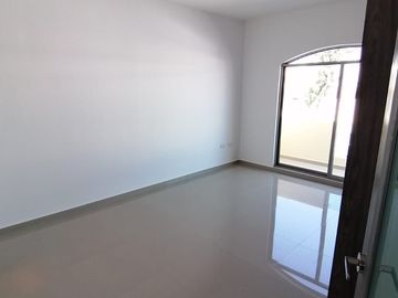 PREVENTA Casa nueva en venta con vigilancia, alberca propia, zona sur calida