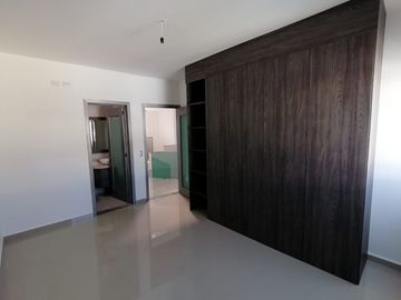 PREVENTA Casa nueva en venta con vigilancia, alberca propia, zona sur calida