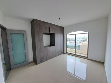 PREVENTA Casa nueva en venta con vigilancia, alberca propia, zona sur calida