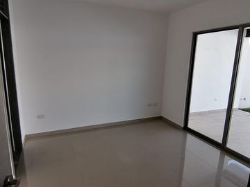 PREVENTA Casa nueva en venta con vigilancia, alberca propia, zona sur calida