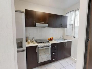 $1,977,129 Una Casa Estratégica con Alberca en Jiutepec Morelos