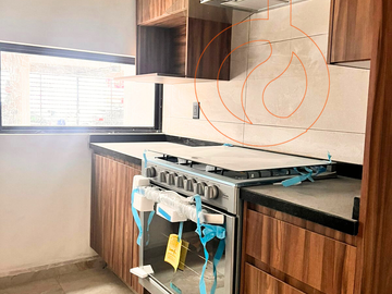 VENTA DE DEPARTAMENTO EN PLANTA BAJA CON AMENIDADES CERCANO A AV. CARRANZA